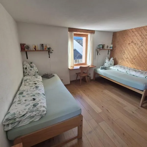 卡比奥洛中央-艺术旅舍，位于Cabbiolo的酒店