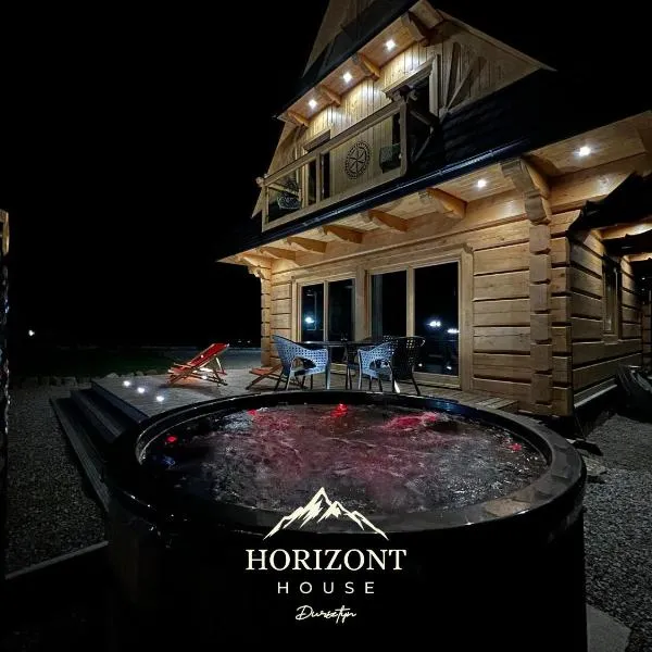 Horizont House - domki z prywatnymi baliami oraz ogólnodostępną sauną - IZBY PODHALAŃSKIE，位于Dursztyn的酒店