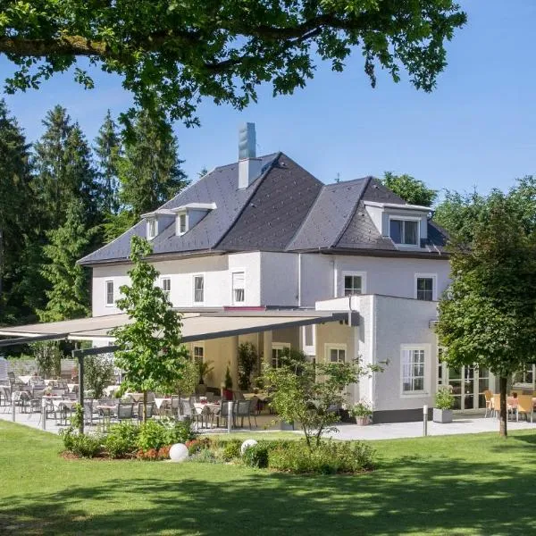 Restaurant & Hotel Waldesruh，位于Ohlsdorf的酒店