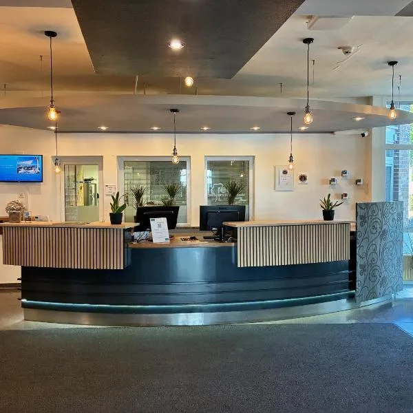 里斯莱茵公园酒店，位于雷斯的酒店