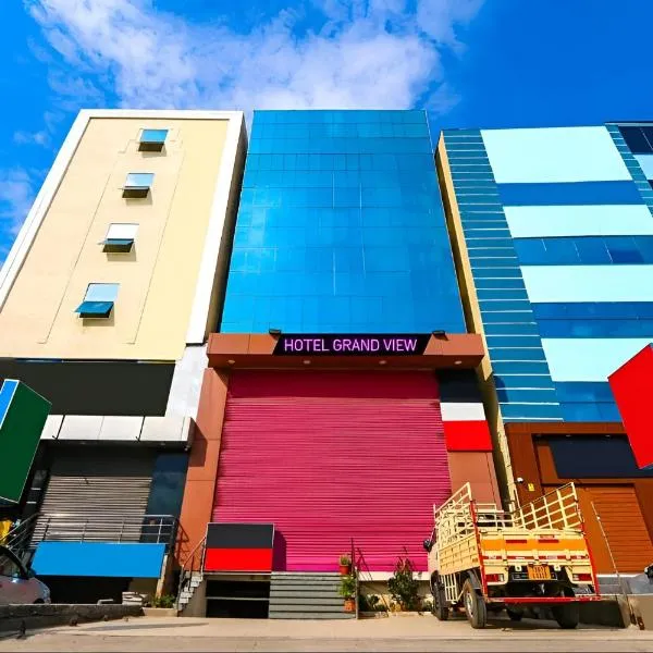 Hotel Grandview，位于Kondapur的酒店