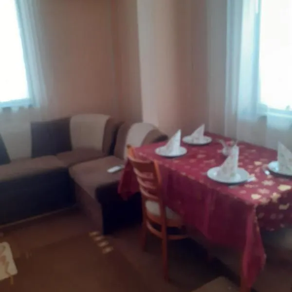 Apartment Ceco，位于特罗扬的酒店