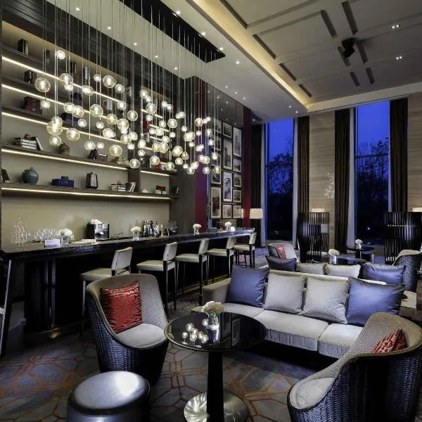 合肥融创铂尔曼酒店 ，位于合肥的酒店