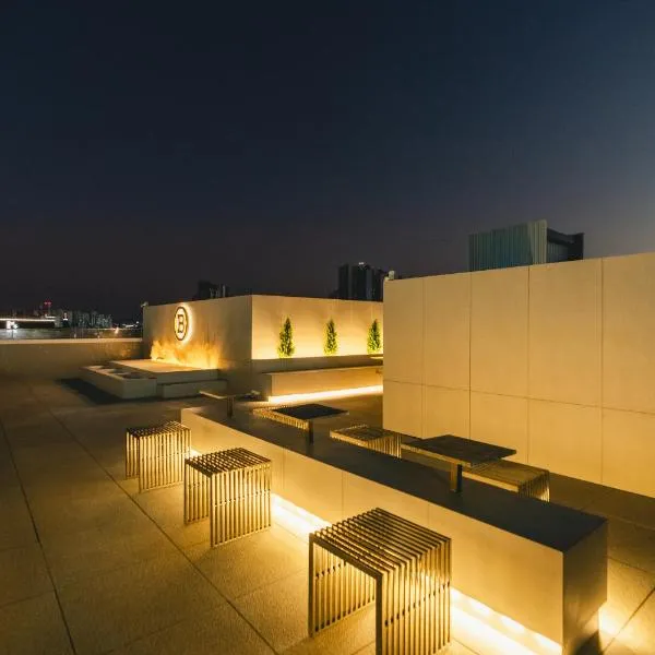 Brown Dot Hotel Gunsan Geundaehwa Street，位于群山市的酒店