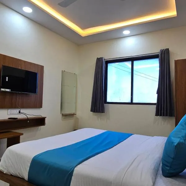 Hotel Empire，位于瓦皮的酒店