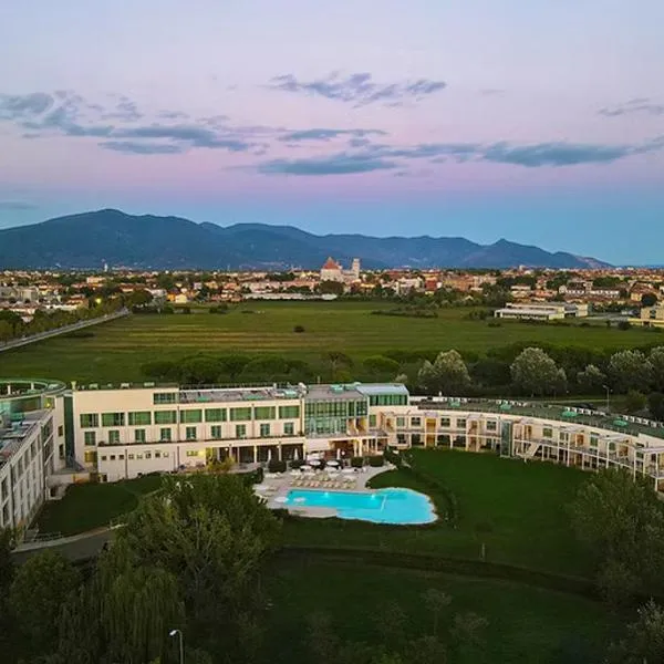 Hotel Pisa Tower Plaza，位于比萨的酒店