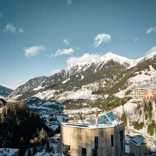 Urban Nature Bad Gastein - Badeschloss，位于巴德加斯坦的酒店