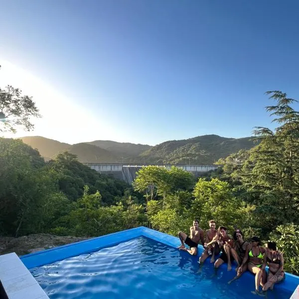 Alquiler en La Quebrada Rio Ceballos Córdoba，位于里奥塞瓦约斯的酒店