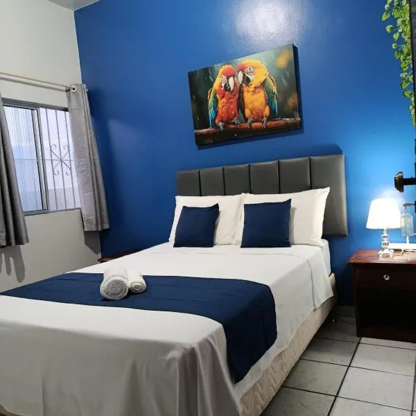 Bedroom 1 · Quarto próximo ao Aeroporto- cama Casal，位于贝伦的酒店