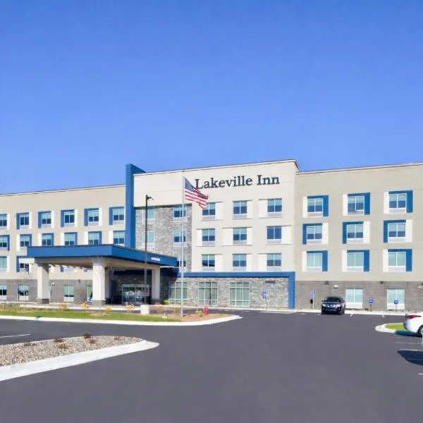 Lakeville Inn，位于莱克维尔的酒店