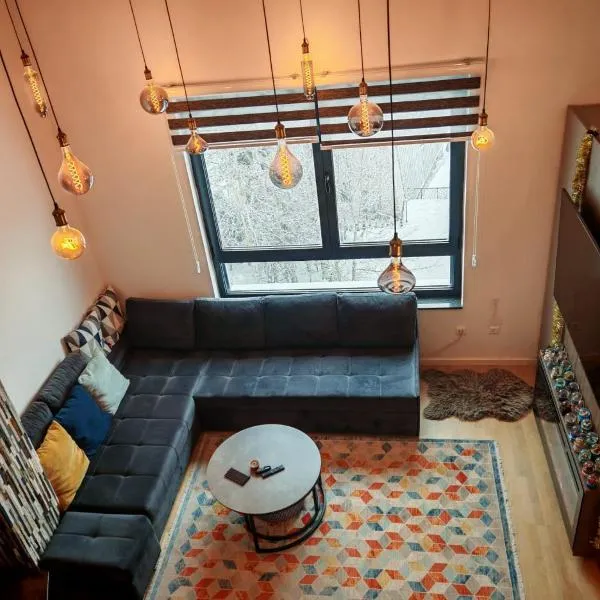 Apartment Meu Spacious Two-Level Apartment in the Heart of Bjelasnica，位于别拉什尼察的酒店