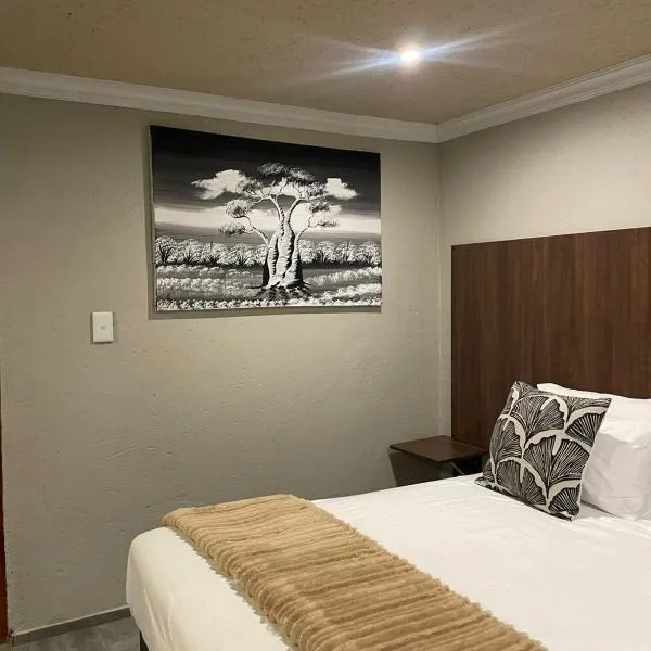 Village Walk Guesthouse，位于Kgabalatsane的酒店