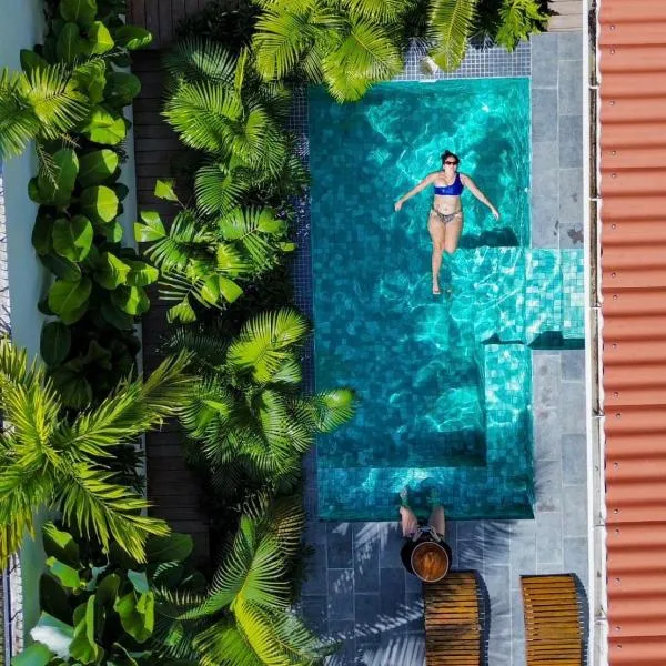 Private Pool Oasis in a Tropical Boutique Villa，位于圣卡洛斯的酒店