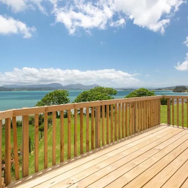 Beautiful Upstairs 1-3 Bdr Apartment at ONEPU MOANA HOLIDAY HOME incl Spa-Pool，位于奥波诺尼的酒店