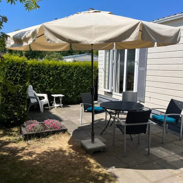 Chalet bij de zee 4 personen，位于卡兰茨奥赫的酒店