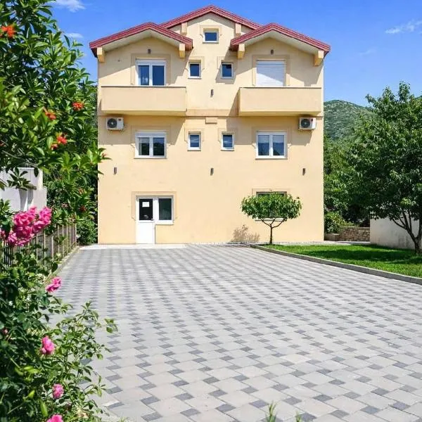 Tomm，位于特雷比涅的酒店