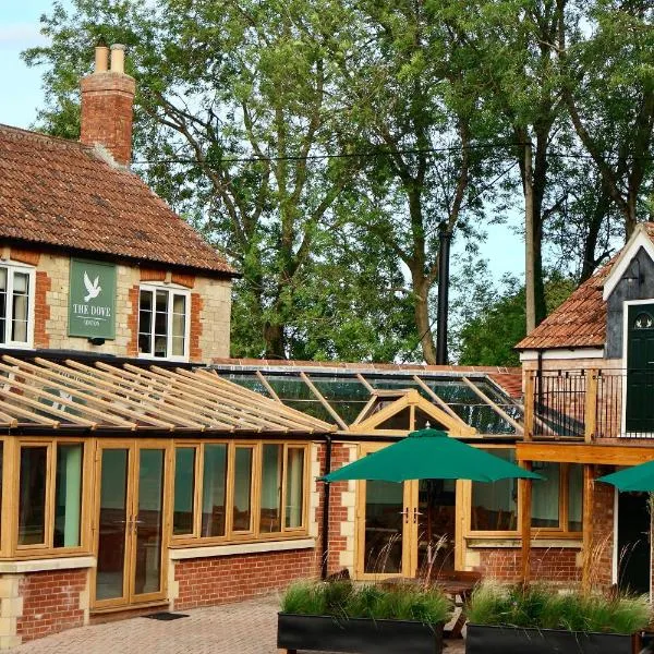 The Dove，位于Knook的酒店