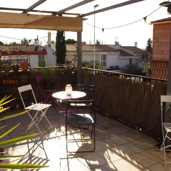 Chambre insolite avec salle de bain，位于蒙彼利埃的酒店