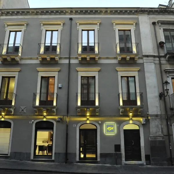 ETNEA 454 Catania Luxury Rooms，位于卡塔尼亚的酒店