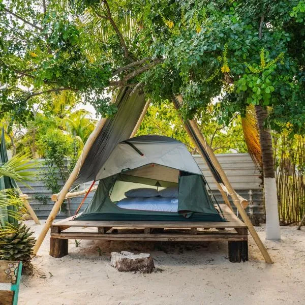 Camping, Glamping y Caravanas Dos Lunas，位于塞莱斯通的酒店