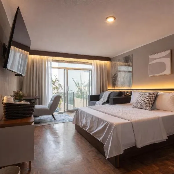 Miranthia Hotel Business and family，位于库埃纳瓦卡的酒店