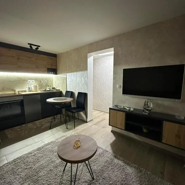 Arni apartments，位于Donja Vrežina的酒店