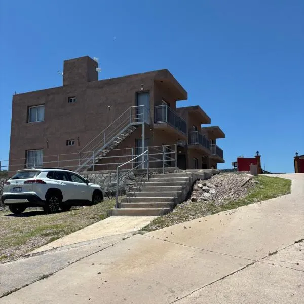 Perilago Departamentos - Potrero De Los Funes，位于波特雷罗德洛斯弗内斯的酒店