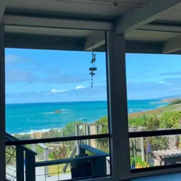 Bodega Bay Magical Ocean Front w/Amazing View!，位于博德加湾的酒店