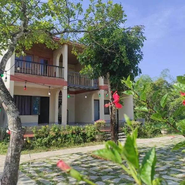 Tổ Homestay，位于Tân Phú的酒店