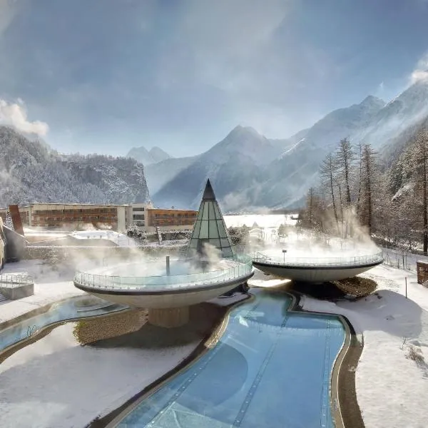 四星级水族圆顶高级酒店，位于朗根费尔德的酒店