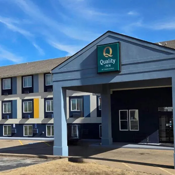 Quality Inn Ponca City，位于Ponca City的酒店
