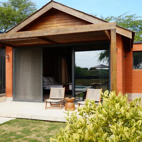 Aerys Village，位于索蒙的酒店