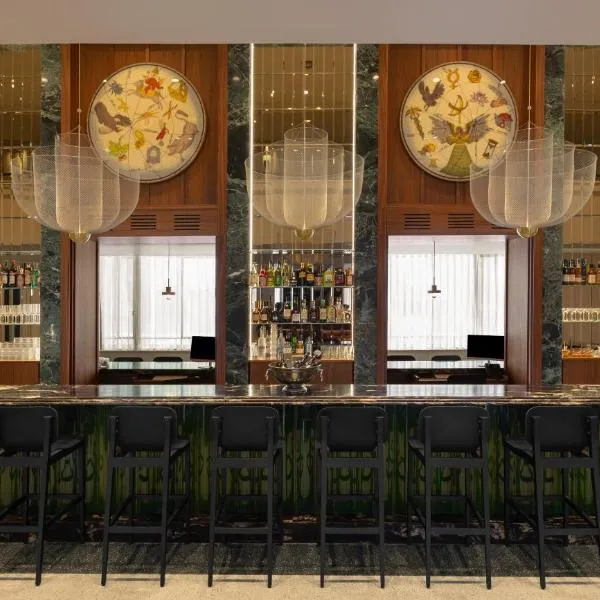 Hotel RECEPTION - FATTAL COLORS，位于特拉维夫的酒店