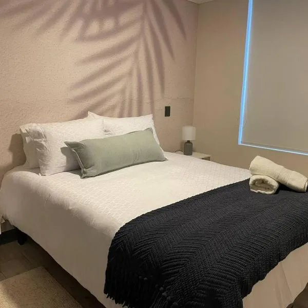 Hermoso Departamento en Ñuñoa con Estacionamiento，位于圣地亚哥的酒店