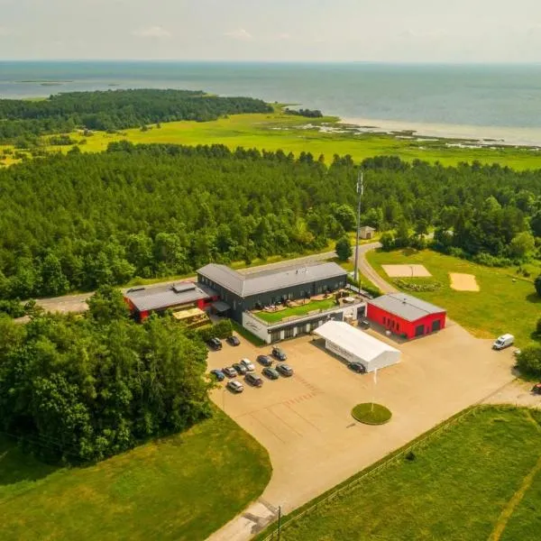 卡萨里度假中心酒店，位于Käina的酒店