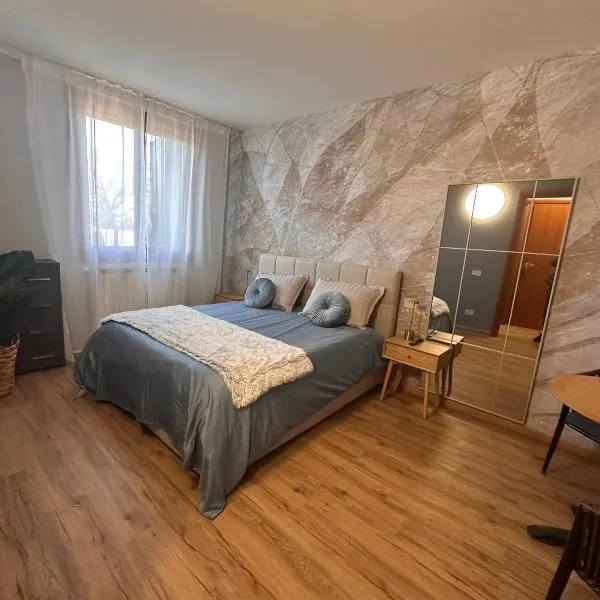 Elite，位于罗维戈的酒店