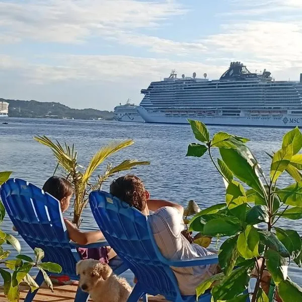 Hotel Victoria s Beach House，位于罗阿坦的酒店