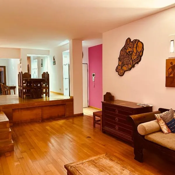 Mare dentro，位于瓦拉泽的酒店