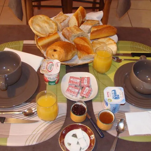 乐波迪特昂格勒住宿加早餐旅馆，位于La Boussac的酒店