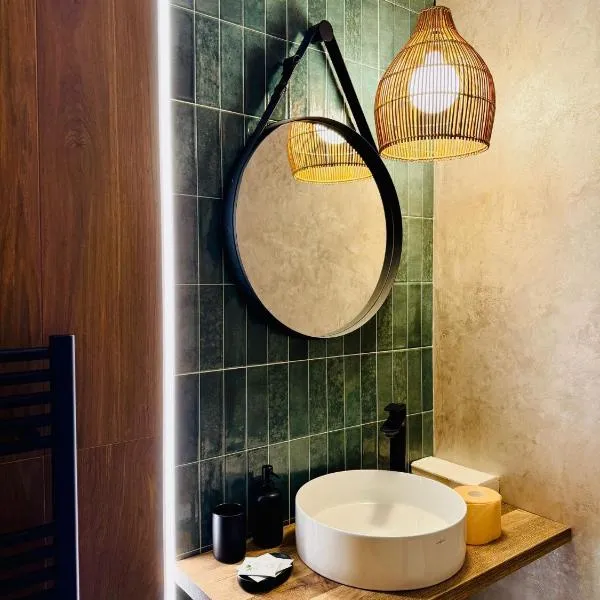 Boutique Hotel Pui de Urs Fundata，位于Ciocanu的酒店