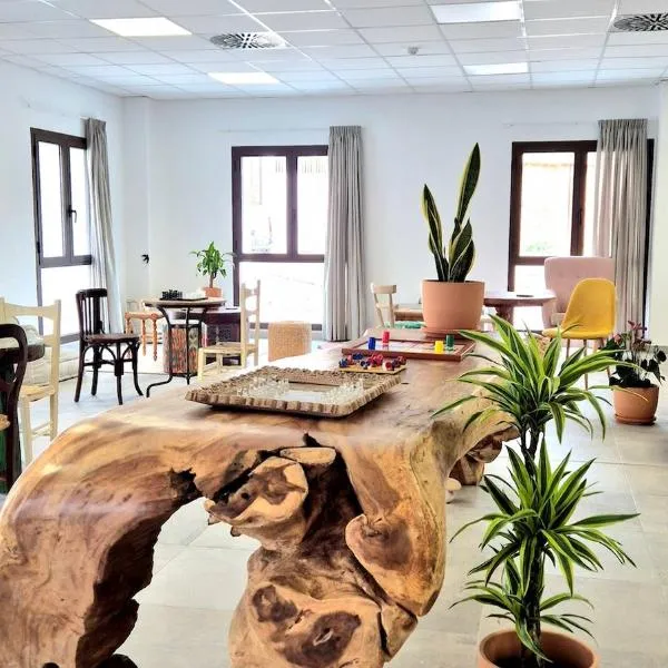 Onda-Ribesalbes Hostel & Suites，位于Ribesalbes的酒店