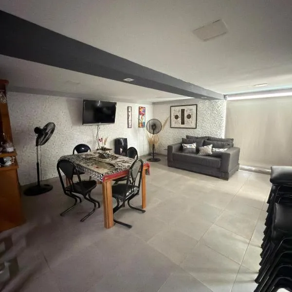 Departamento b privado cerca arena Maipú p4 personas cochera，位于迈普的酒店