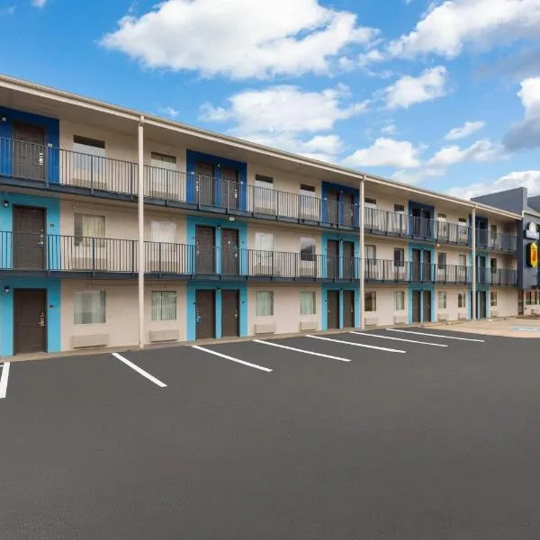 Super 8 by Wyndham Charleston WV，位于查尔斯顿的酒店