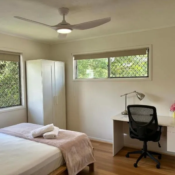 Welcome to Your Leafy Retreat in Graceville，位于布里斯班的酒店