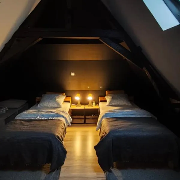 La chambre，位于Aniche的酒店