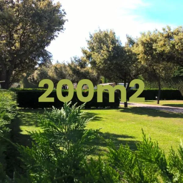 Camping des Favards，位于维厄勒斯的酒店