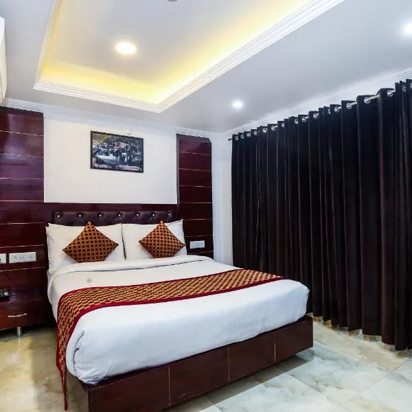 Hotel White Grand - near ISBT bus stand - A Centrally heated property，位于西姆拉的酒店