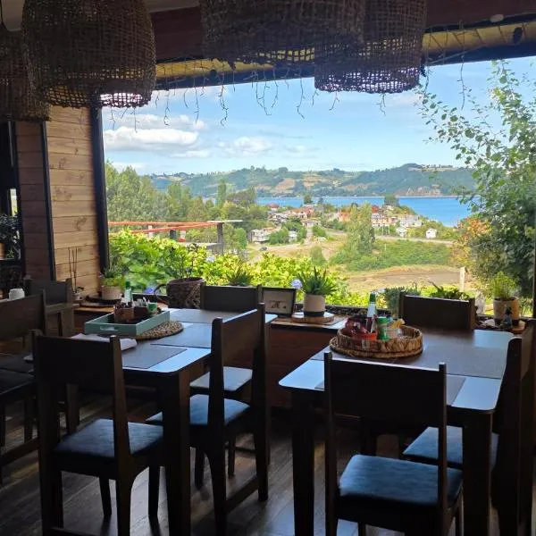 Cabañas y hostal Aurora，位于卡斯特鲁的酒店