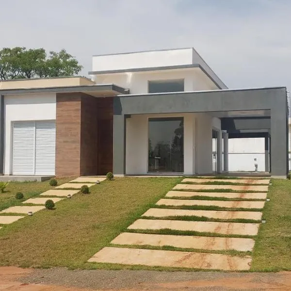 Casa Condomínio Ninho Verde II，位于Pardinho的酒店