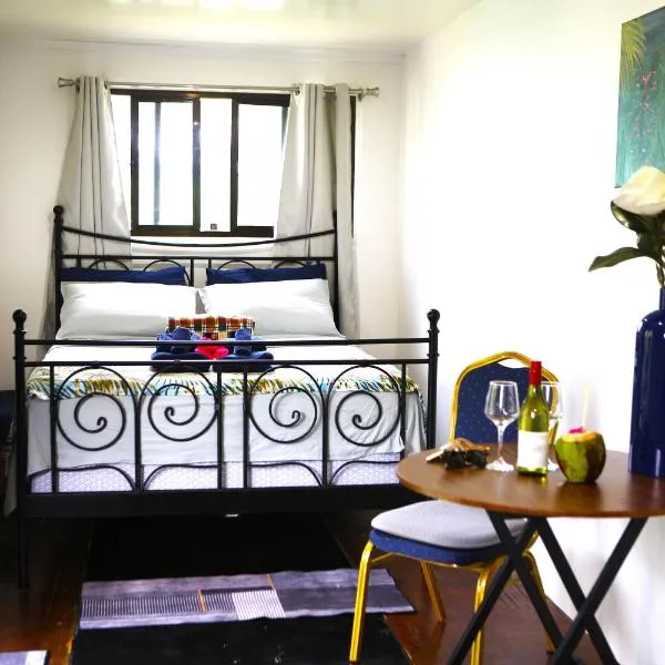 MAUI CREEK BURES Tiny home by the creek!，位于Tangangge的酒店